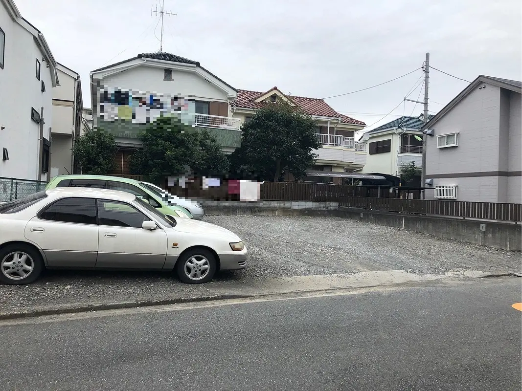 世田谷区給田２丁目　月極駐車場